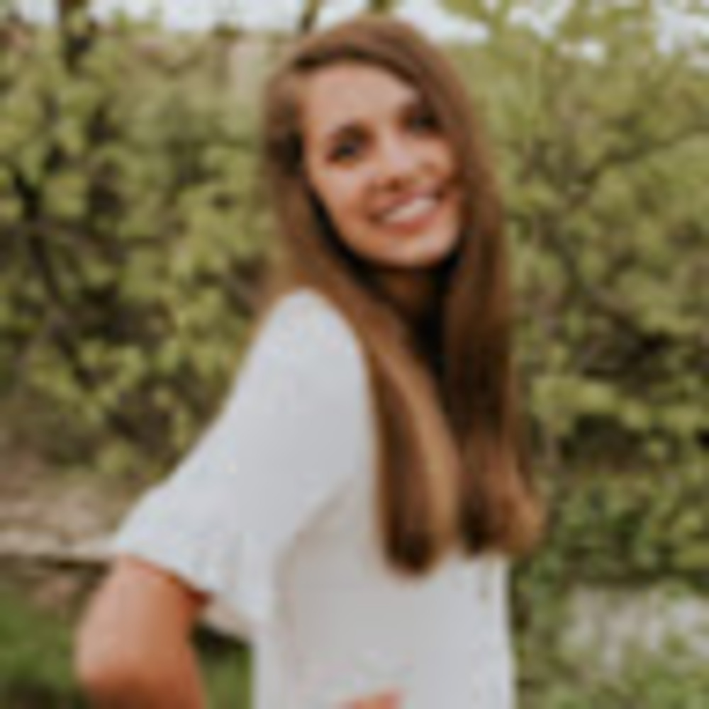 Meet your Posher, Elizabeth